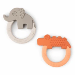 Done By Deer ™ Bijtring 2-Pack Deer Friends Papaya Sand 8 Done By Deer ™ Bijtring 2-Pack Deer Friends Papaya Sand -Pink or blue done by deer bijtring 2 pack deer friends papaya sand a403999 2