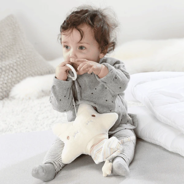 FEHN Muziekdoos Ster Met Muts - Baby Love 6 FEHN Muziekdoos Ster Met Muts - Baby Love - Afbeelding 4