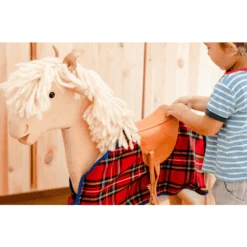 Helga Kreft "Zadel Voor Hobbelpaard Jolly Popcorn" -Pink or blue helga kreft zadel voor hobbelpaard jolly popcorn a276886 4