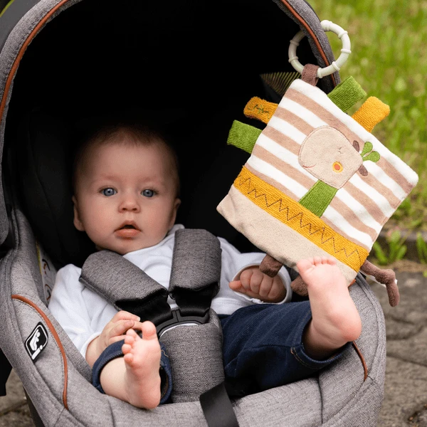Fehn Loopy & Lotta Knetterdoek Giraf Met Ring 7 Fehn Loopy & Lotta Knetterdoek Giraf Met Ring - Afbeelding 5