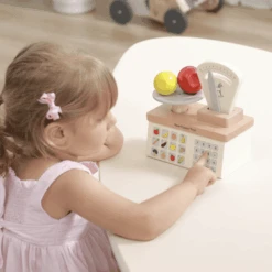 New Classic Toys® New Class Ic Toys Weegschaal 11 New Classic Toys® New Class Ic Toys Weegschaal -Pink or blue new class ic toys weegschaal a360181 4